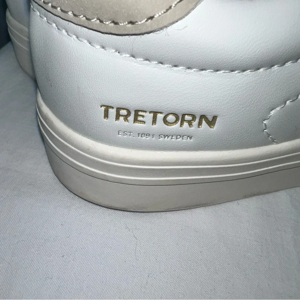 Tretorn Serve Sneakers White and Beige Women's Size 7 Low Top Tennis Shoes
